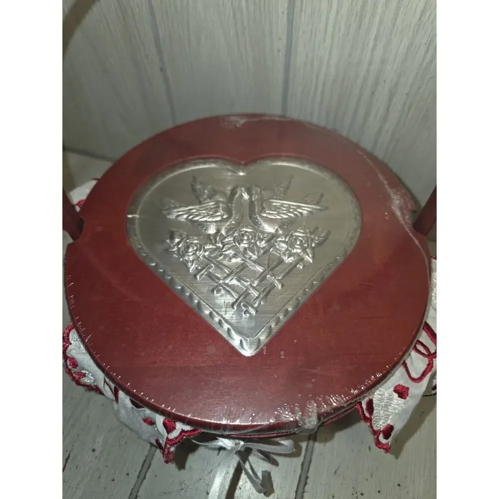 Vtg 2005 Longaberger Be My Valentine Basket Red Liner Sweetheart Doves Lid